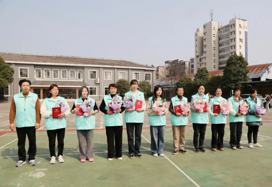 640 (1).webp (1).png 640 (1).webp (1).png