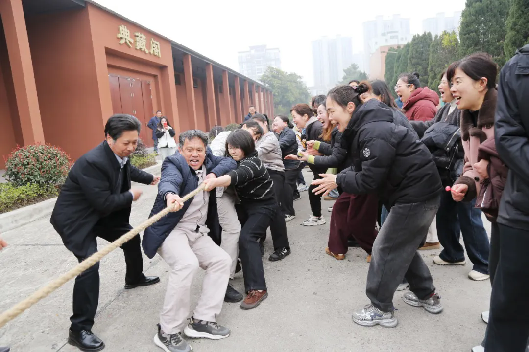 640.webp (5).png 640.webp (5).png